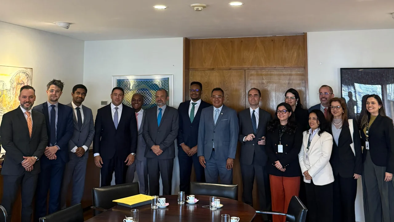 IFAL, IFMA e Innovatis realizam visita técnica a parque de inovação em Buenos Aires