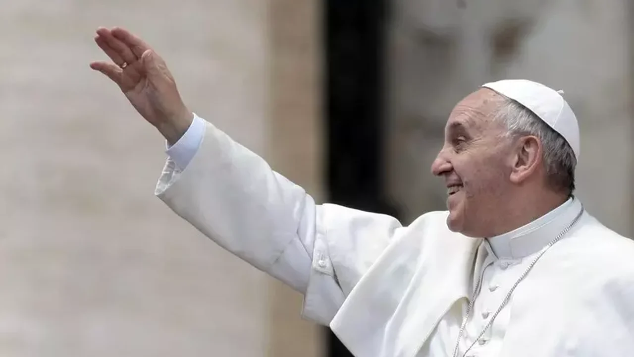 Vaticano homenageia papa Francisco no dia de seu aniversário