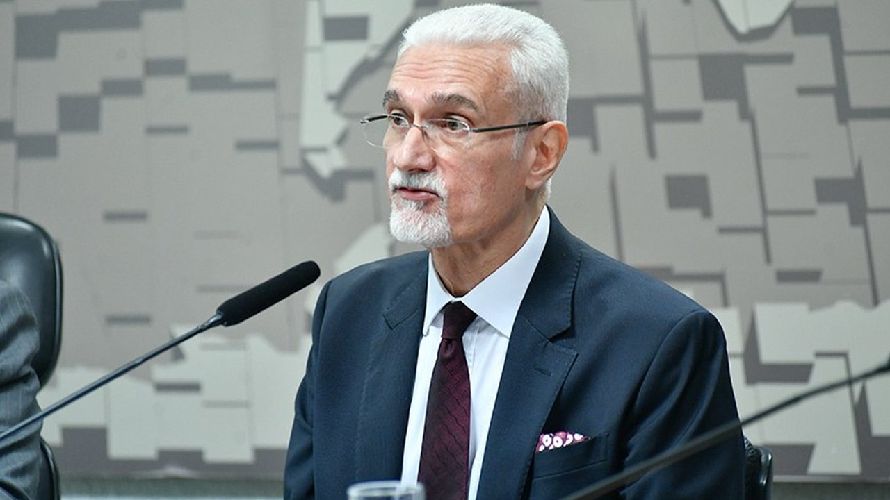 Indicação de embaixador do Brasil na Indonésia é aprovada em comissão
