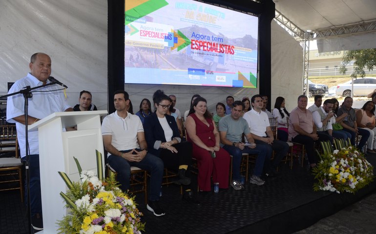 Sesau lança Carreta da Saúde no município de Santana do Ipanema