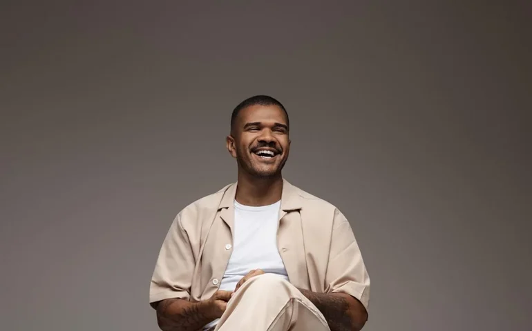 Lucas Cupertino se apresenta em Maceió nos dias 18 e 19 com a mini tour “Estações”