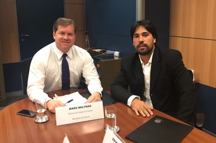 Ministro do Turismo garante apoio à construção do Mirante de Santa Amélia