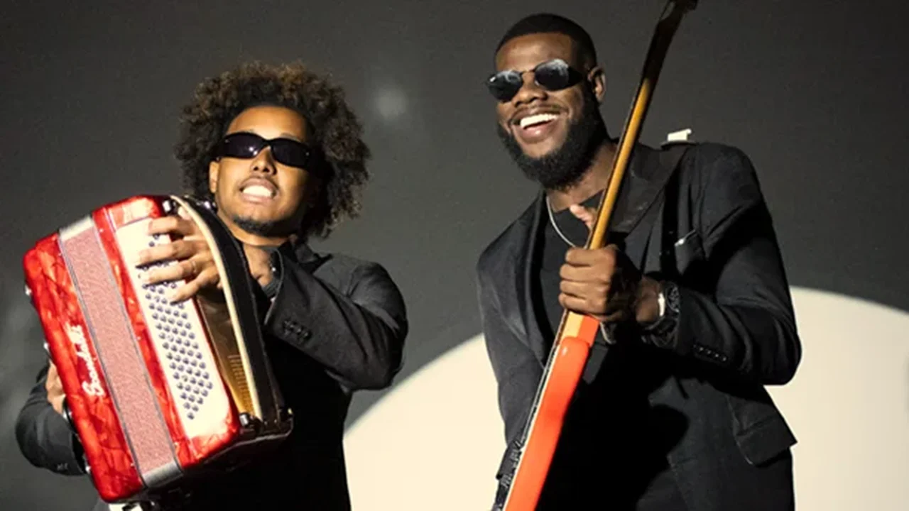 Brunno Ramos e Samuel Eleotério unem trap, pagode e gospel em “Fogo”