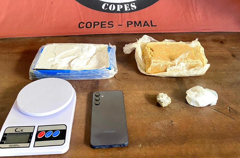 PM apreende quase 1,5 kg de drogas durante ação em Arapiraca