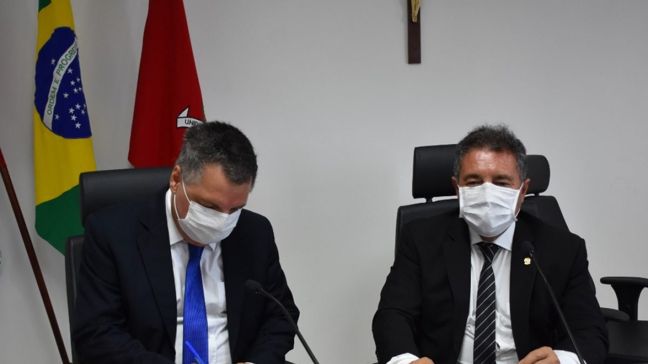 Maurício Pitta toma posse como novo procurador de justiça; Walber Valente é eleito corregedor do Ministério Público