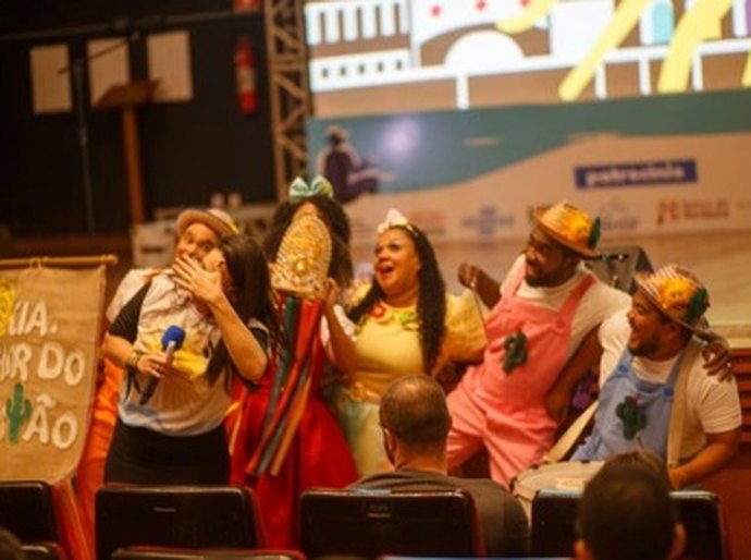 Filme sobre companhia teatral de Penedo será exibido na manhã de domingo, 18