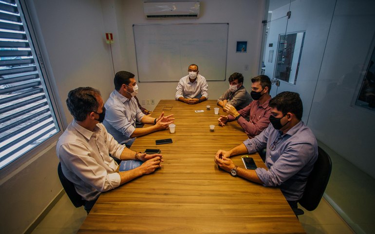 Secretário do Desenvolvimento Econômico realiza visita técnica no Núcleo Industrial Bernardo Oiticica