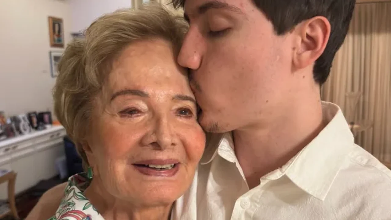Enteado de Tarcísio Filho faz homenagem à Glória Menezes: 'Cuidou de tudo'