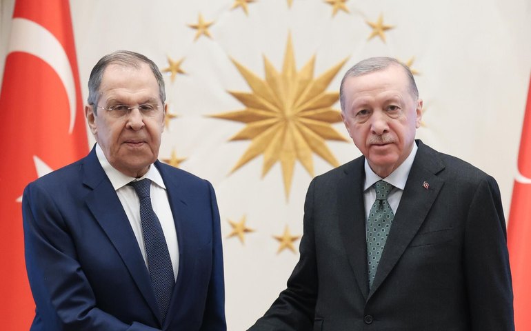 Rússia e Turquia estreitam diálogo sobre conflito na Ucrânia