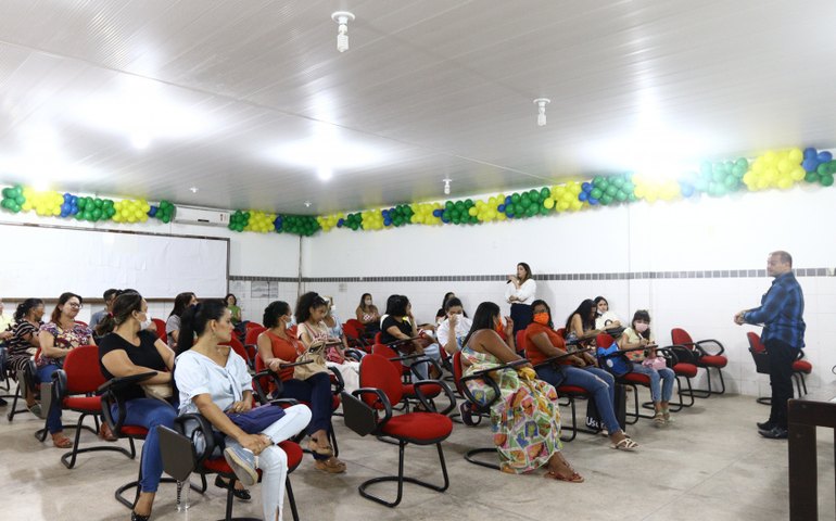 Merendeiros participam de capacitação sobre primeiros socorros