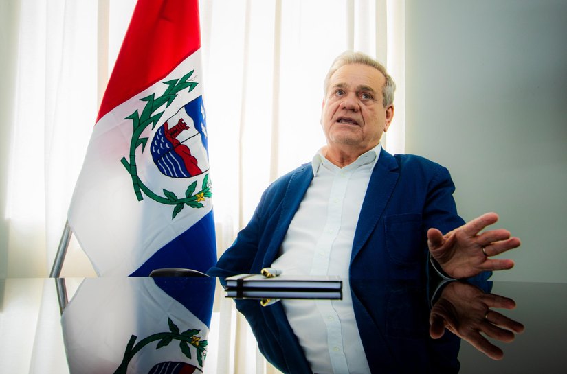 Vice-governador Ronaldo Lessa se afasta do Governo para tratamento de saúde