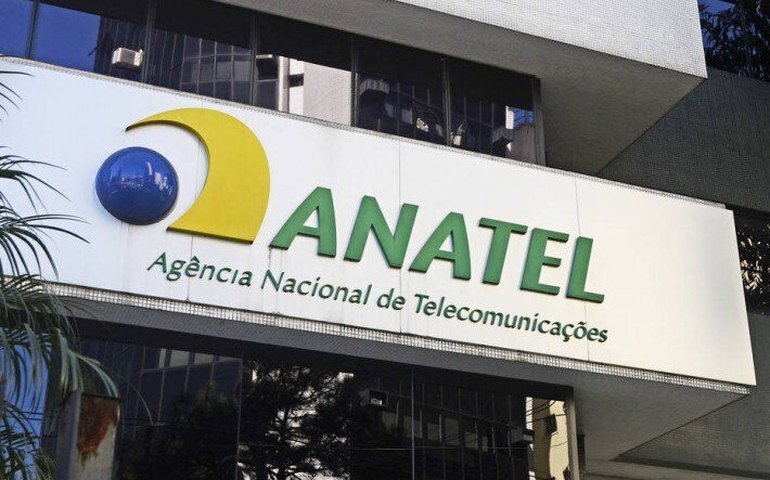 Anatel começa a instalar fibra ótica nos rios da Amazônia com dinheiro do 5G