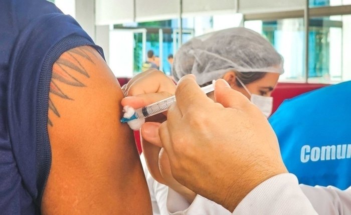 Profissionais terão acesso a vacinas contra a Covid-19, Influenza, Febre Amarela, Sarampo, tétano e Hepatite B