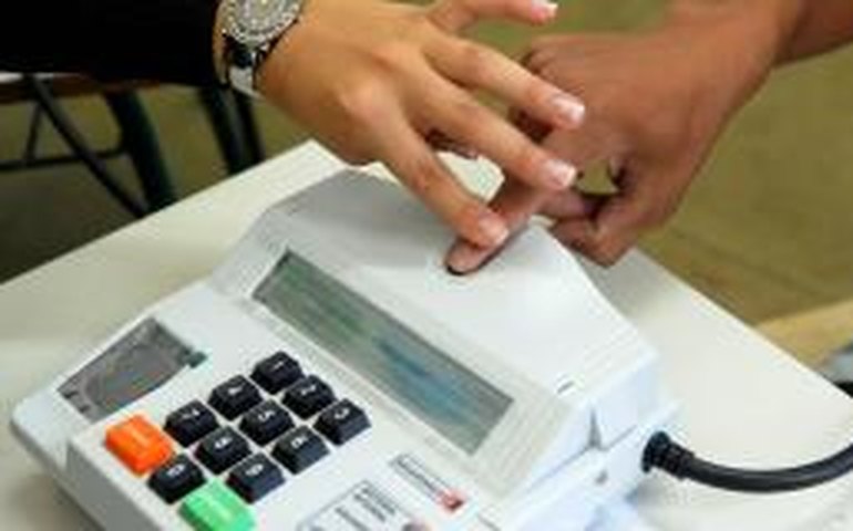 TSE estima que problemas com urnas biométricas serão menores no domingo