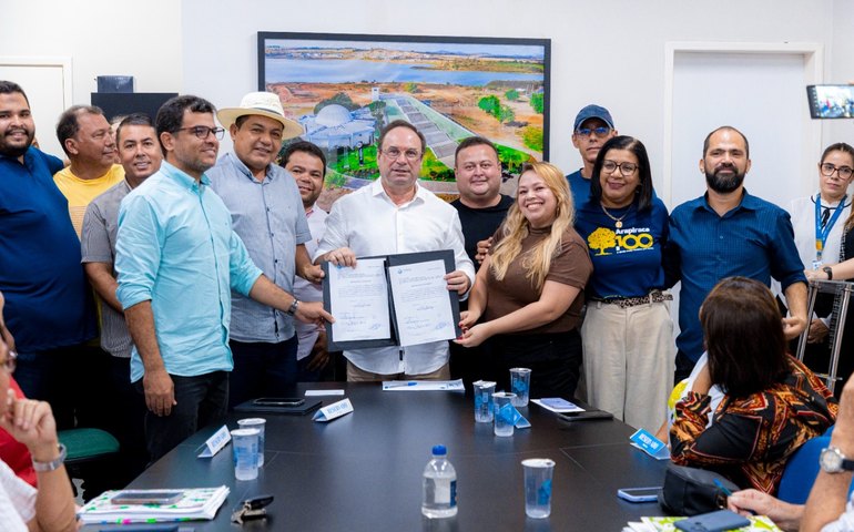 Prefeito Luciano autoriza construção de creche no Arnon de Mello; Arapiraca receberá mais 20 unidades