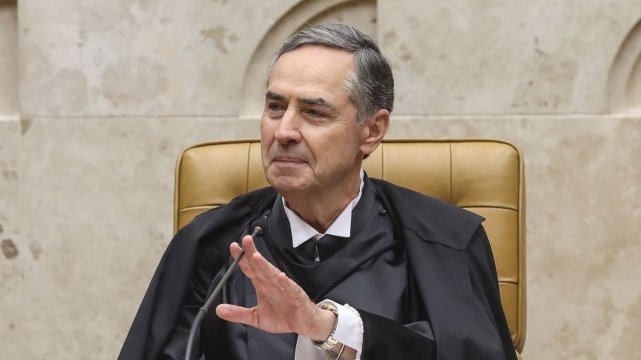 Barroso estuda mudar regimento para que ações penais voltem para as turmas do STF