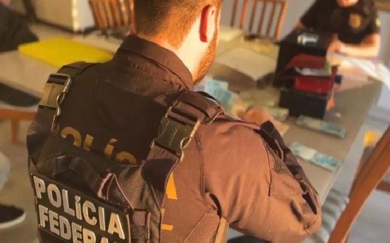 PF desarticula grupo acusado de lavagem de dinheiro do tráfico