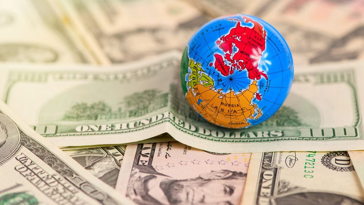 Fluxo cambial total em outubro até o dia 21 é negativo em US$ 2,798 bi