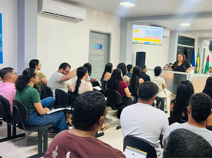 Mesários da 53º Zona Eleitoral participam de treinamento para as Eleições 2026