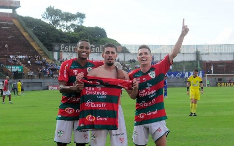 Com apoio da torcida, Portuguesa volta à elite do Campeonato Paulista após 7 anos