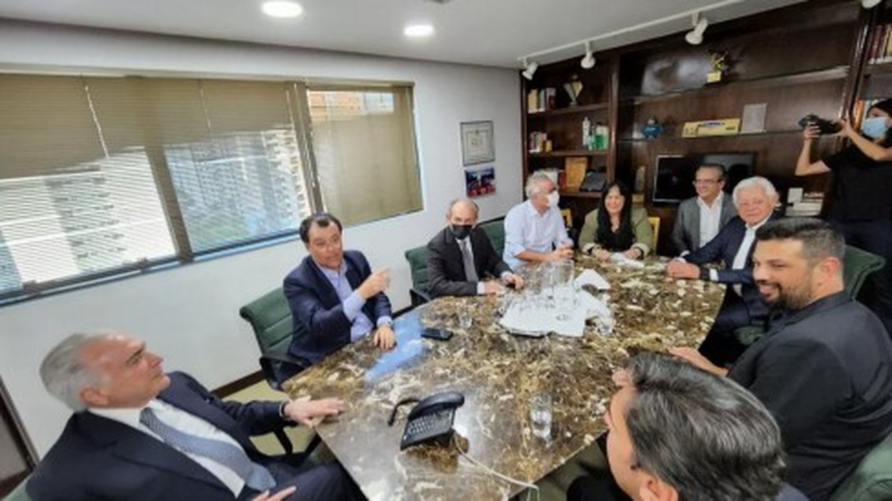 Ala ‘lulista’ do MDB quer adiar convenção que oficializa candidatura de Tebet