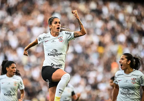 Corinthians vence e amplia vantagem na ponta do Brasileiro Feminino