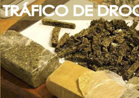 Três são presos e um menor apreendido por tráfico de drogas na capital