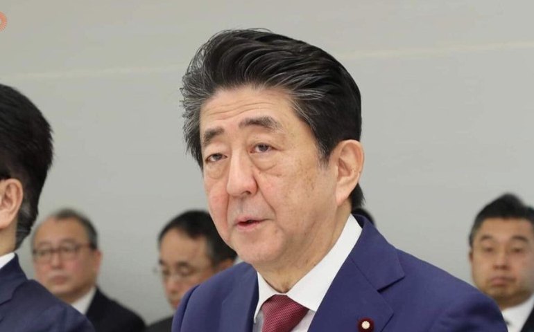 Relatório do governo japonês cita recuperação econômica e persistência de incertezas com EUA