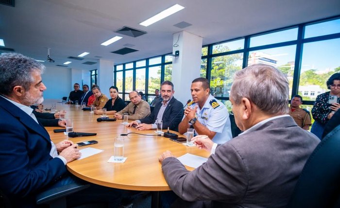 Encontro aconteceu no Salão de Despachos do Palácio República dos Palmares