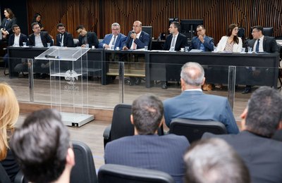 Tourinho destaca participação popular na construção das metas do Judiciário para 2025