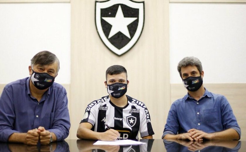 Botafogo anuncia contratação do atacante Ronald, primeiro reforço para 2021