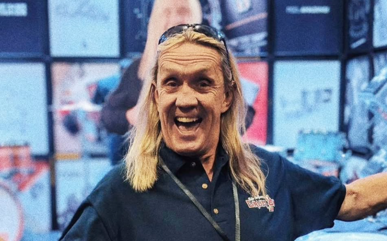 Baterista do Iron Maiden anuncia aposentadoria de turnês