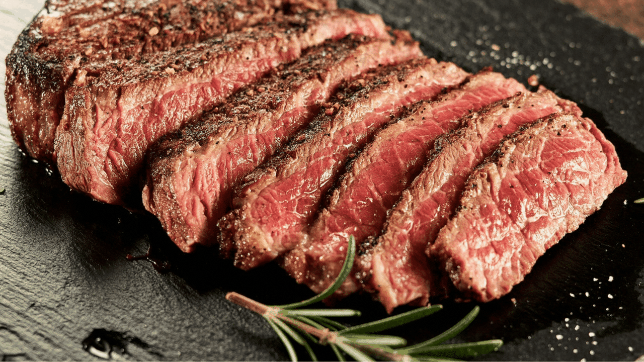 Bife na air fryer: este ingrediente ajuda a manter a carne suculenta