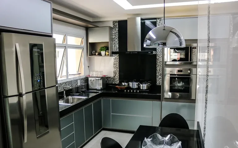 Minha geladeira queimou e agora? Especialistas explicam quais direitos de consumidores após o apagão