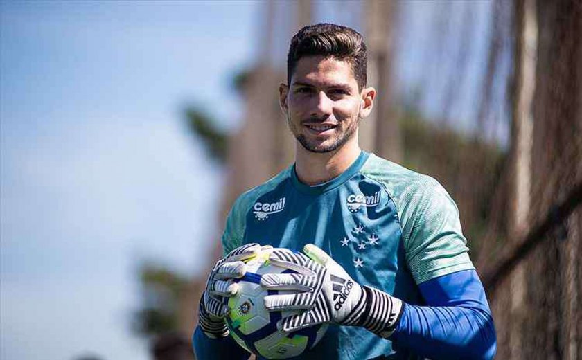 Direção do Cruzeiro pede e Guarani deve perder goleiro que ainda não estreou