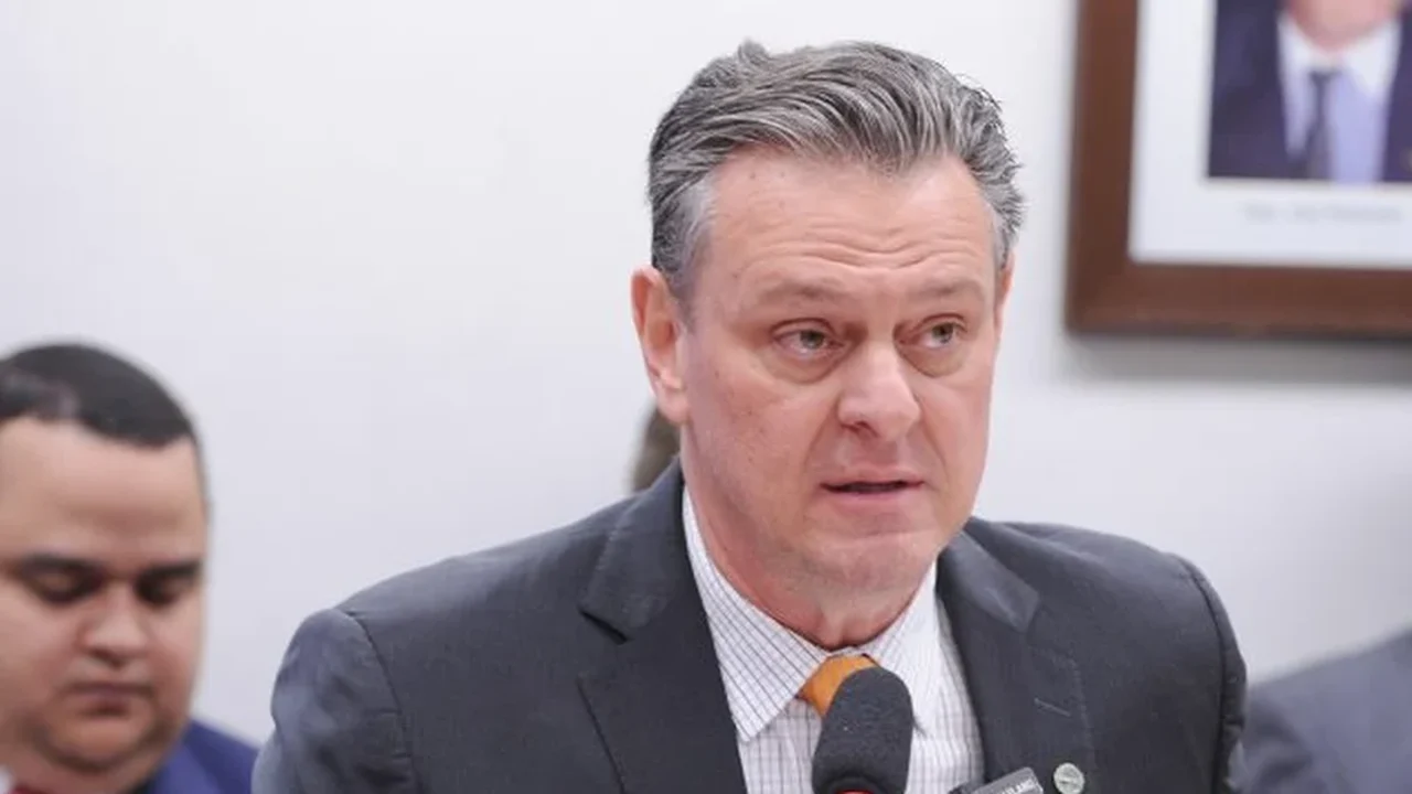 Comissão da MP do Frete elege Carlos Fávaro como presidente