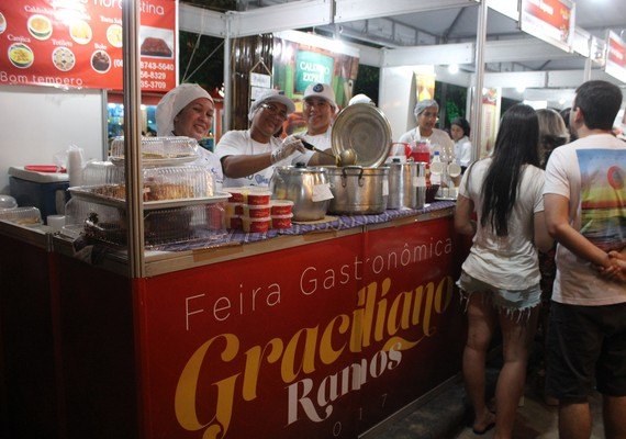 Sebrae oferta capacitações para empresas da Feira Gastronômica do Graciliano Ramos