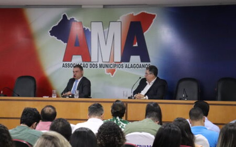 AMA encerra curso de transição alertando para exigências da Lei Cursos