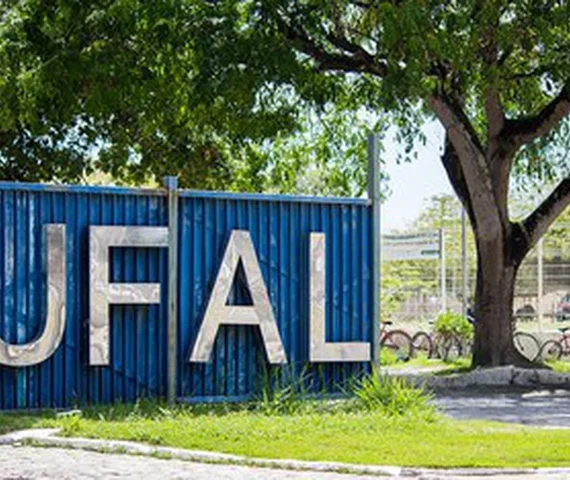 Ufal anula reconhecimento de 218 diplomas de faculdade do Paraguai e aponta irregularidades graves
