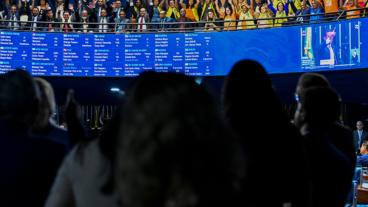 Senado aprova aposentadoria diferenciada para agentes de saúde