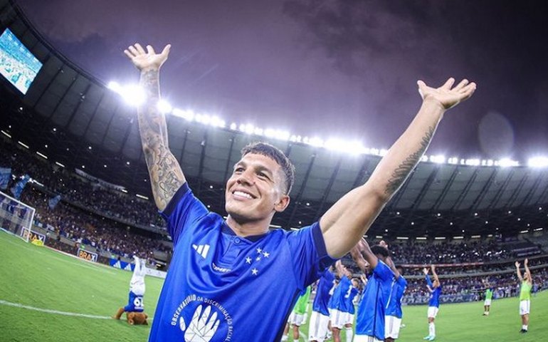 Cruzeiro vence Uberlândia, garante liderança geral e pega o Tombense nas quartas