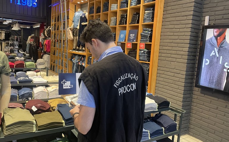 Pesquisa do Procon Maceió aponta variação de preços para presentes do Dia dos Pais