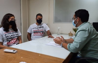 Prefeitura reafirma compromisso com moradores de bairros afetados por afundamento
