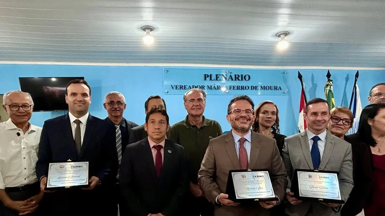 Senador Renan Calheiros prestigia lideranças em Sessão Solene em Cajueiro
