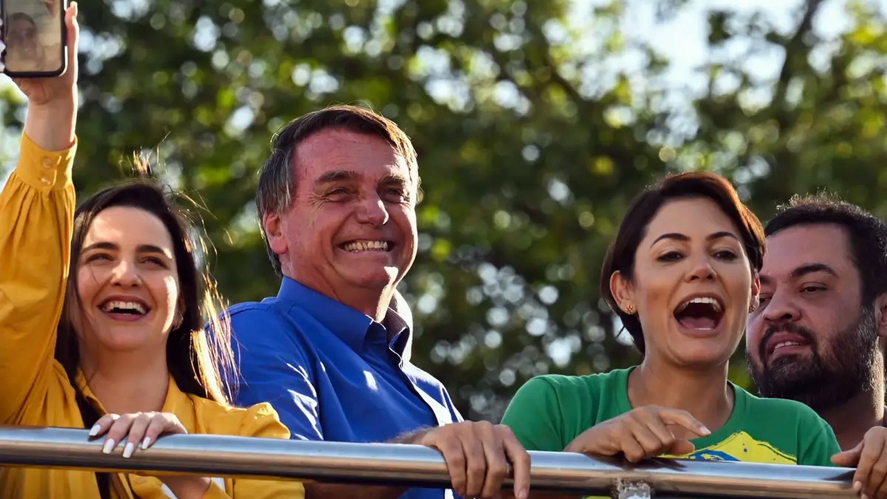 Ao lado de Cláudio Castro e Malafaia, Bolsonaro diz que quer entregar País melhor