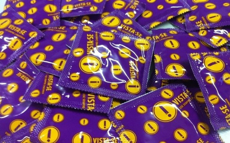 Quase 1.4 milhão de camisinhas serão distribuídas no Carnaval