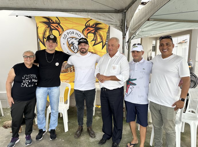 Thiago Prado e Givaldo Carimbão se reúnem com lideranças para discutir tratamento de dependentes químicos