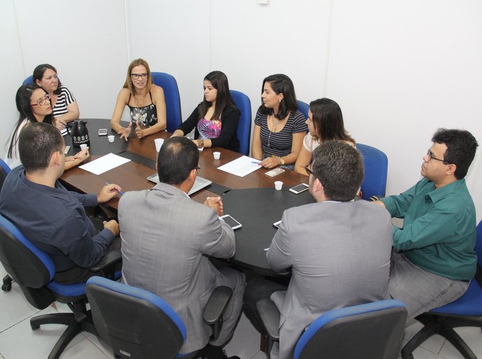 Arapiraca e Defensoria Pública discutem melhorias no abastecimento das UBSs