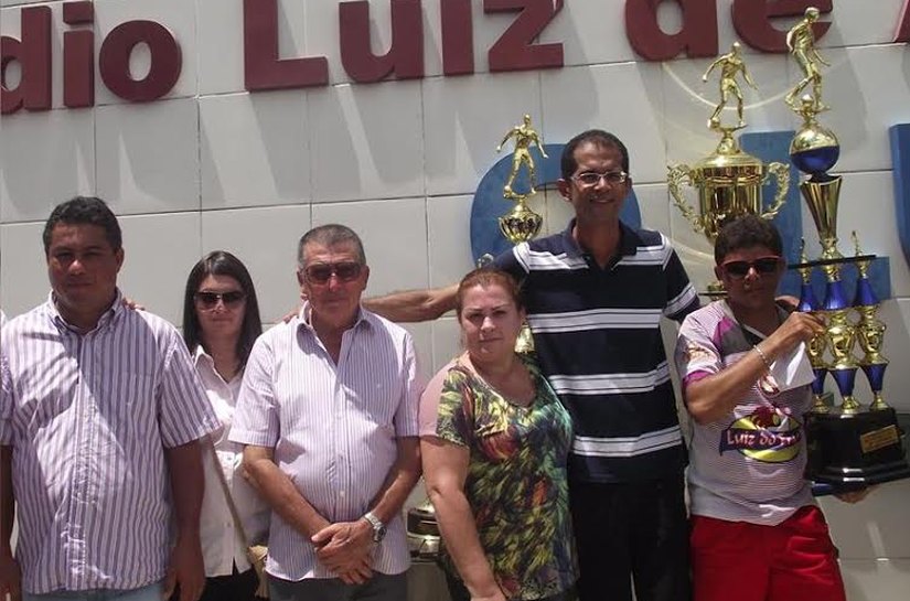 Prefeito de Atalaia prestigia final do 1º Campeonato Independente de Atalaia
