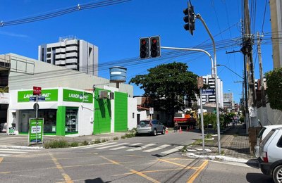 Proibição de estacionamento em via da Jatiúca começa nesta sexta-feira (12)
